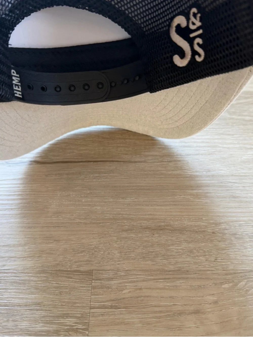 Men’s hat - Picture 3 of 5